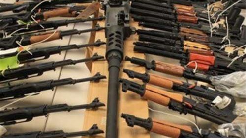 ضبط شحنة اسلحة غرب مدينة تعز في اليمن