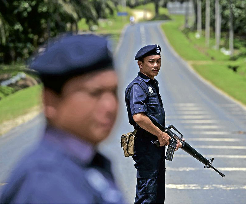 Two Men Jailed for ISIL Support in Malaysia