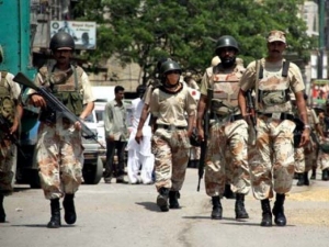 کراچی کے مختلف علاقوں سے 10 ٹارگٹ کلرز گرفتار، اسلحہ برآمد