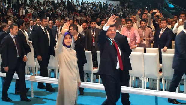 Eskimiş bir şarkısın sen