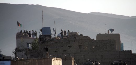 Taliban befreien Hunderte Gefangene