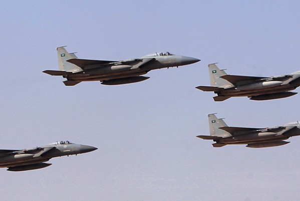 Saudi warplanes kill at least ten Yemenis