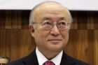 Yukio Amano kommtnach Teheran 