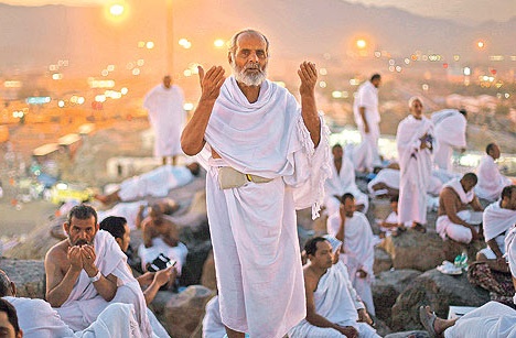 Pilgrims to perform Wuquf-e-Arafat today
