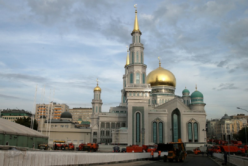 Putin opens reconstructed Central Mosque in Moscow
