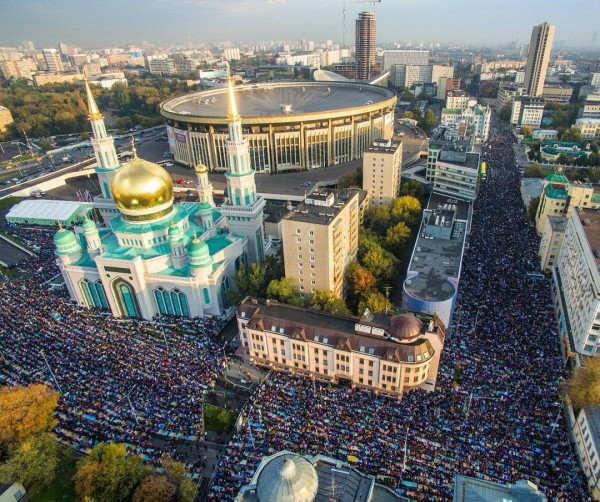 Самая большая мечеть в Европе + фото