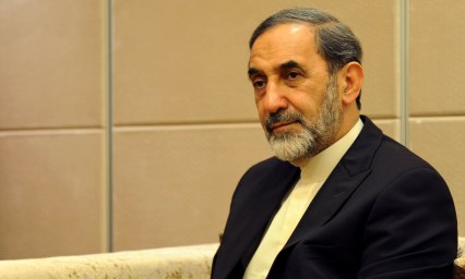 Iran's Velayati lauds Putin's Strong Positions on Syria