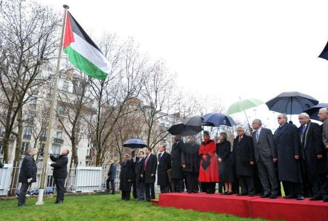 اقوام متحدہ میں پہلی بار فلسطینی پرچم لہرا دیا گیا + تصاویر