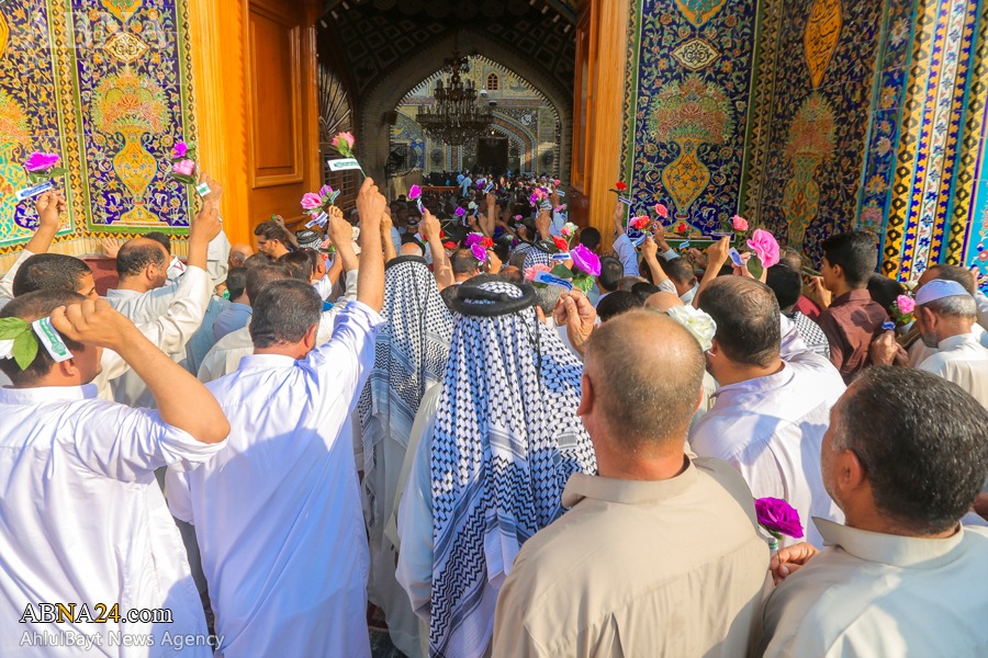 العتبة العلوية المقدسة تهدي زائريها (10) ألاف وردة مطرّزة بحكم أمير المؤمنين(عليه السلام) + (صور)