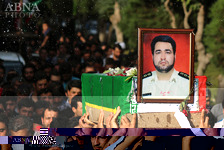 Fotostrecke: Trauerzug einiger verstorbenen Opfer der Mina-Tragödie in Isfahan