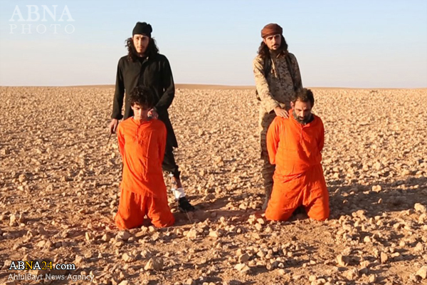 Photos: ISIS executes two Syrian men in Hama