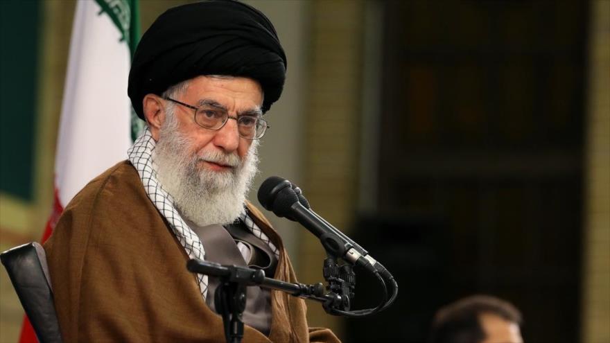 Leader iranien : l'idéologie révolutionnaire garantit le progrès du pays 