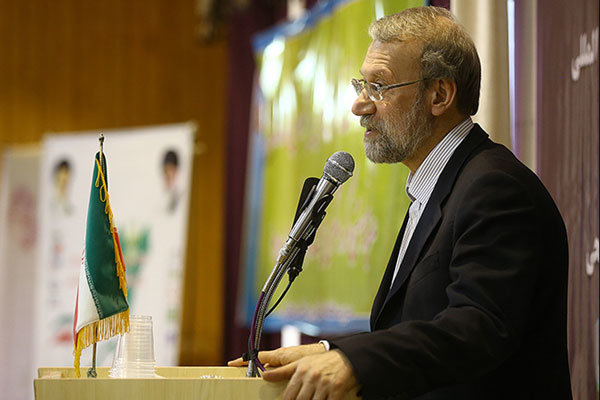 لاریجانی: دفاعی طاقت و قدرت میں اضافہ ملک کی عزت کا باعث