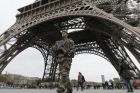 VerschärfteSicherheitsmaßnahmen um Eifelturm