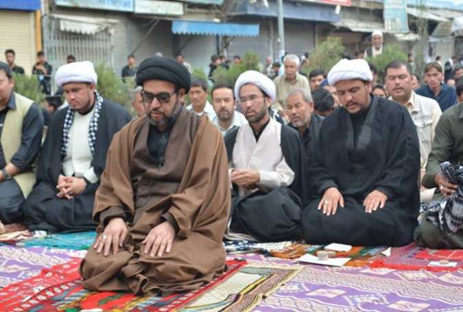 تصاویر: کوئٹہ میں یوم عاشور کی نماز ظہر