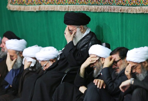 تصویری رپورٹ: رہبر انقلاب کی موجودگی میں شام غریباں کی عزاداری