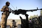 Neue Waffen systeme bei Armeemanöver getestet