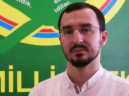 Тале Бағырзады: “Әлини өпдүјүм дин хадими Һәмәдани азәрбајҹанлыдыр”