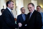 Telefongespräch zwischen den Vizeaußenministern Irans und Russlands über Syrien