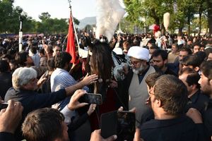 Fotostrecke: Trauerfeier für Imam Hussein (a.s) in Pakistan