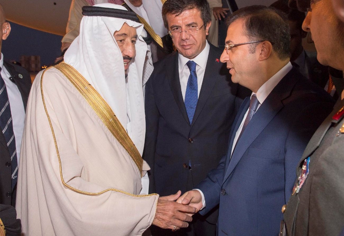“جدل” إثر عدم استقبال الرئيس التركي للملك السعودي في “مطار أنطاليا”