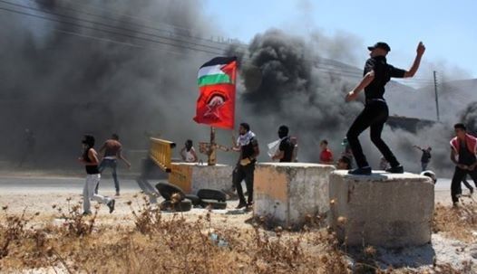 إصابة 14 فلسطينيا برصاص الجيش الاسرائيلي في مواجهات بقطاع غزة