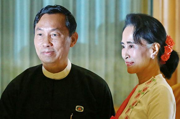 ေဒၚေအာင္ဆန္းစုၾကည္ႏွင့္ သူရဦးေရႊမန္း ေတြ႕ဆံုၿပီး အခ်က္ငါးခ်က္ပါ ပူးတြဲေၾကညာခ်က္ ထုတ္ျပန္