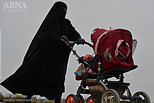 تقرير مصور/ جانب من الزيارة الاربعينية للإمام الحسين وأخيه العباس عليهما السلام