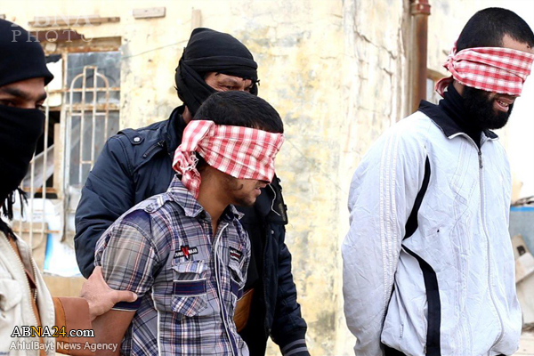 Photos: ISIS Executes Two Iraqi Men 
