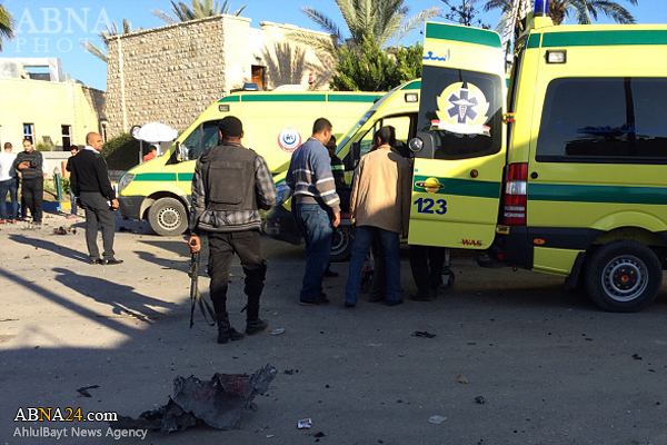 سيارة مفخخة تستهدف فندقا ومقتل وإصابة 17 شخصا بالعريش