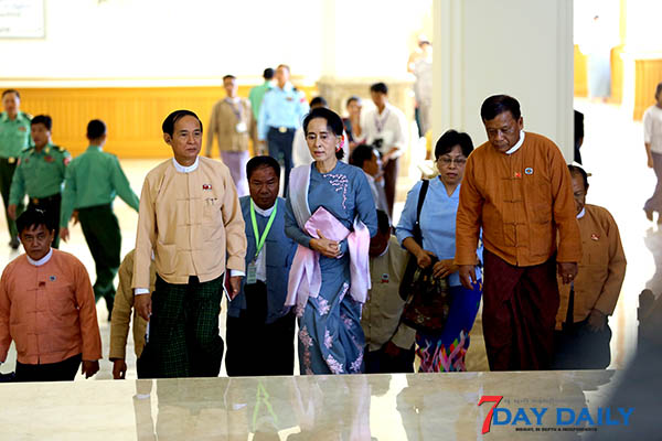 ေဒၚေအာင္ဆန္းစုၾကည္ႏွင့္ အထက္ျမန္မာျပည္ အႏုိင္ရကိုယ္စားလွယ္မ်ား ပထမဆုံးအႀကိမ္ ေတြ႕မည္