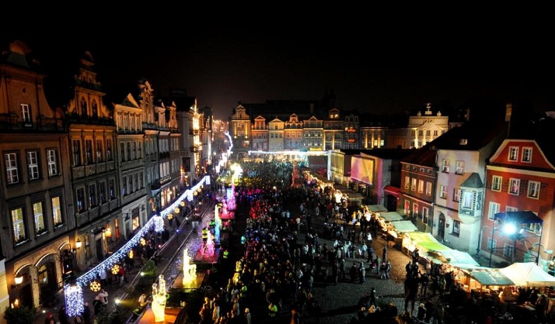 Polish Muslim community rally against racism, terrorism