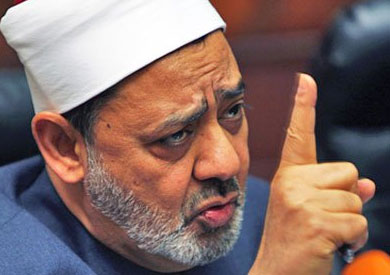 الأزهر يعلن “داعش” جماعة مؤمنة لا يجوز تكفيرها !!