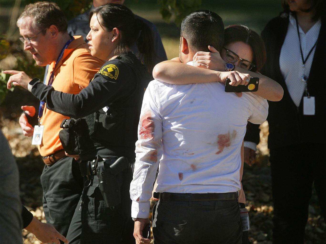 “La Policía Identifica a los Autores de la Matanza de San Bernardino que dejó un Saldo de 14 Muertos y 17 Heridos”