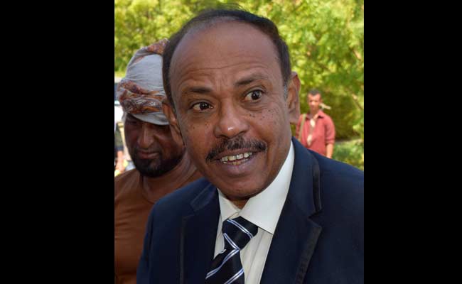 Yemen's Aden governor killed in rocket attack / Photos