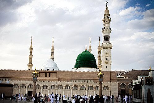 پیغمبر اسلام یکتا پرستی کے منادی اور اخلاق و مہربانی کے داعی ہیں
