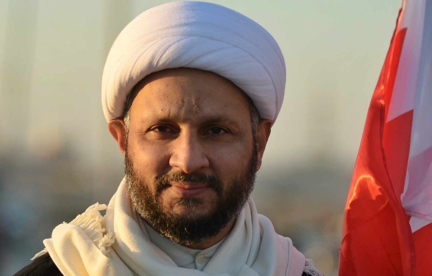 "الوفاق" ترفض الاتهامات الموجهة للشيخ حسن عيسى