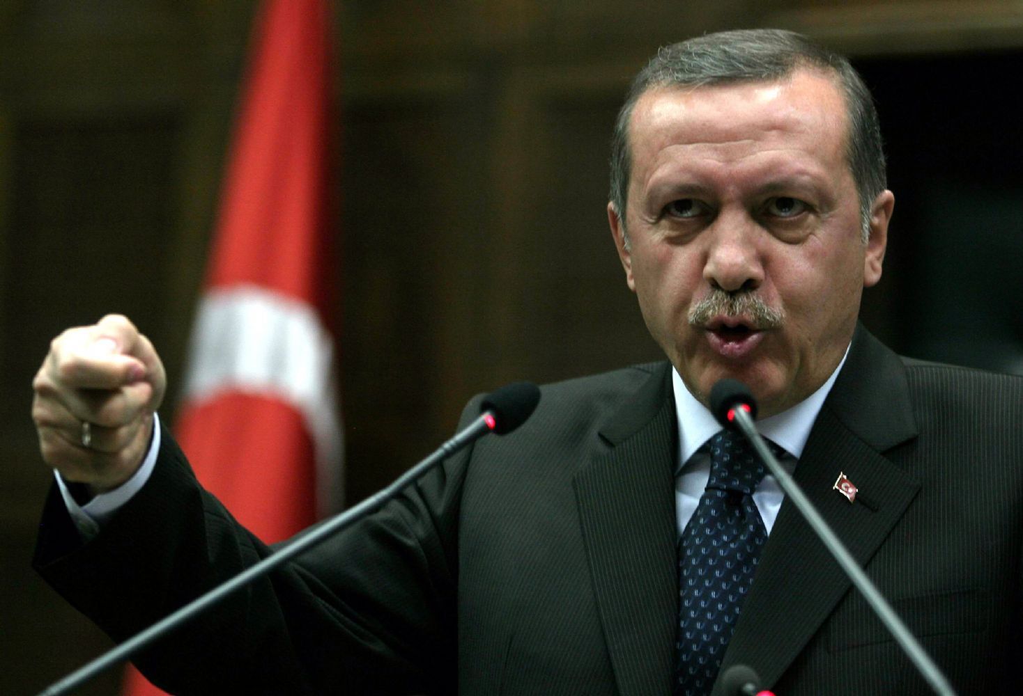 تركيا : الرئيس اردوغان يرفض سحب قواته من العراق