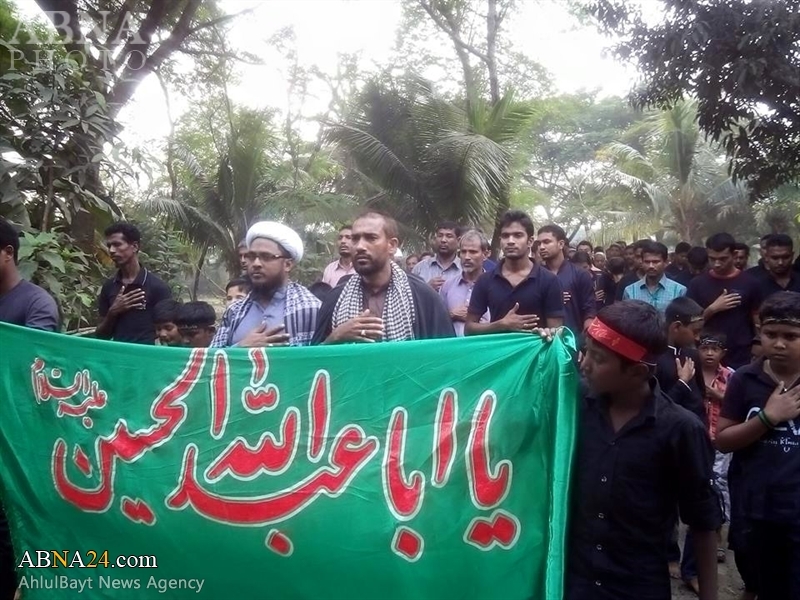 “Decenas de Shiítas Bengalíes Realizaron Procesiones del ‘Arbain  Hussaini en la Ciudad de Nurnegar” 