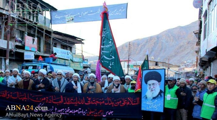  အရ္ဗအီးန္ အဇါဒါရီ ၊ Kargil ၊ အိႏိၵယ / photos 