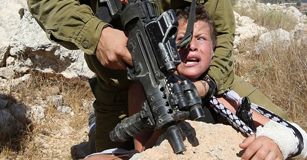 Israeli forces detain 8 years old child in occupied East Jerusalem