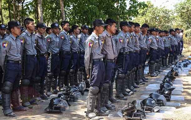 အၾကမ္းဖက္သမားမ်ား ၀င္ေရာက္မည္စုိး၍ ထုိင္း-ျမန္မာ နယ္စပ္တြင္ လုံၿခဳံေရး တင္းက်ပ္