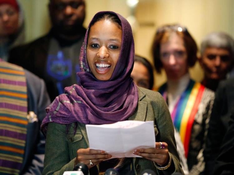 American Hijab-Wearing Professor Suspended from Work after Citing Similarities between Christians, Muslims