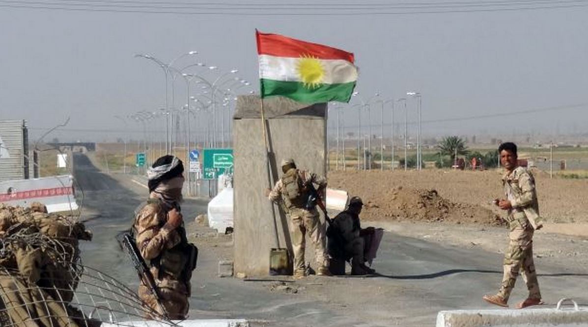 Three ISIS suicide bombers attack Kurdish checkpoint near Raqqa, Syria