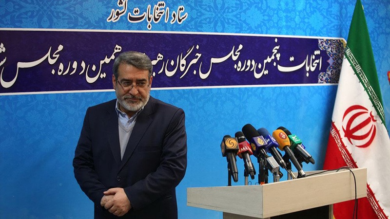 ایران: پارلیمانی انتخابات کے امیدوار بڑی تعداد میں کاغذات نامزدگی جمع کروا رہے ہیں