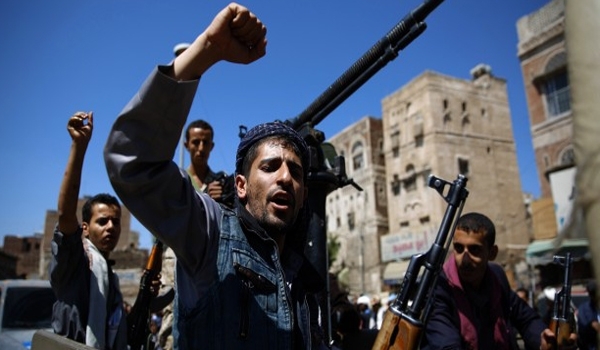 50,000 Yemeni Forces Preparing to Attack Saudi Arabia, a Military Source Says
