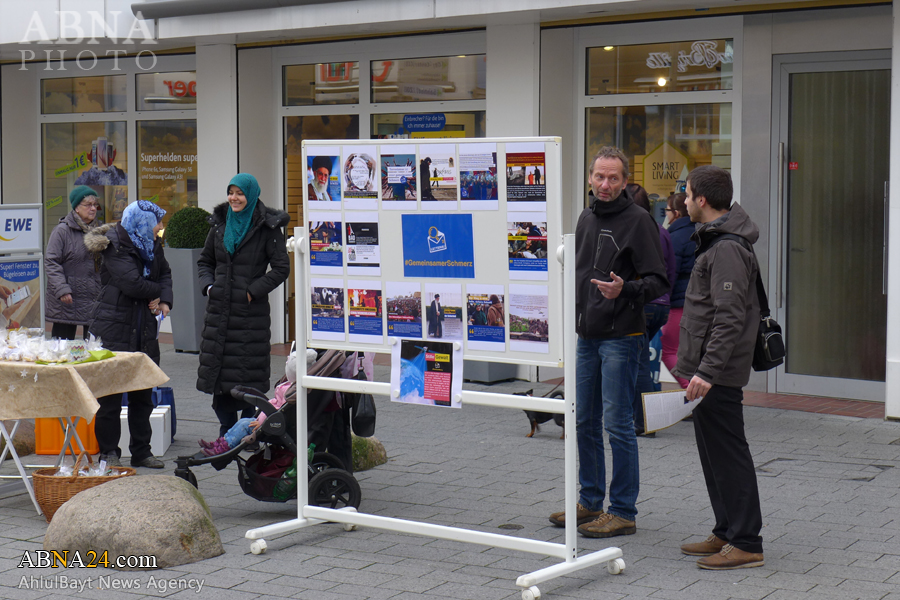 Photos: Germany Shiites Distributes Imam khamenei's Second Letter to Western Youth