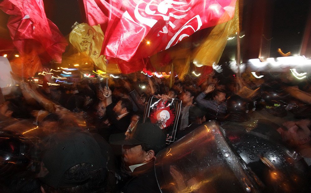 Photos: Huge Protests outside Saudi consulate in Mashhad over Execution of Sheikh al-Nimr
