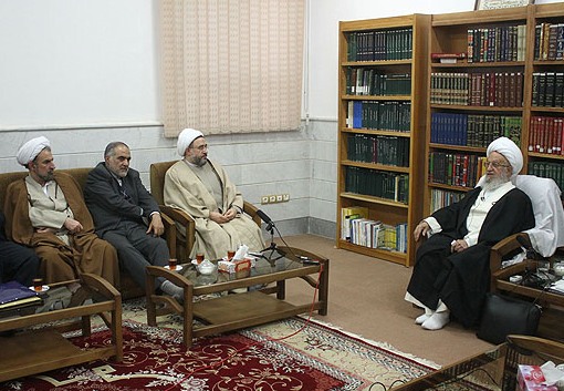Ayatollah Makarem: We must not allow enemies to create division amongst Muslims
