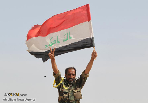 الجيش العراقي يقتل 70 من داعش ويرفع العلم فوق دائرة أمن الأنبار